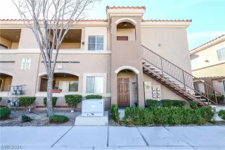 Photo #2: 2347868 Listing