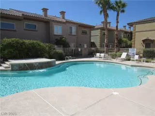 Photo #6: 2347876 Listing