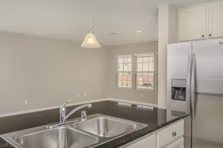 Photo #3: 2347903 Listing 