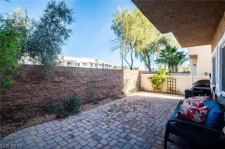 Photo #1: 2347905 Listing