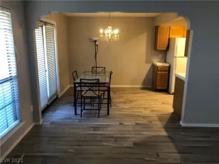 Photo #1: 2347919 Listing 