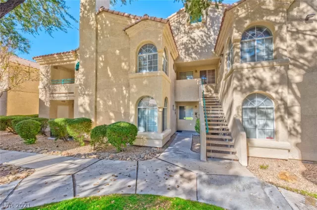 MLS: 2347949 Condo For Sale