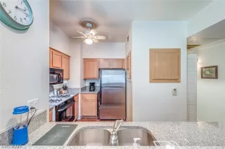 Photo #4: 2347949 Listing 