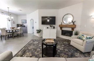 Photo #5: 2347979 Listing