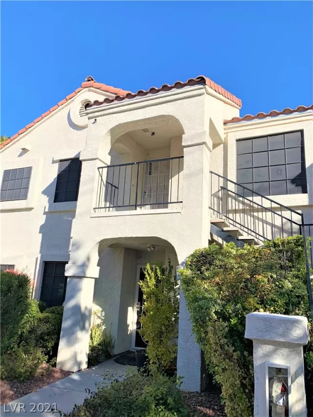 MLS: 2347993 Condo For Sale