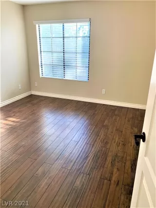 Photo #6: 2347993 Listing 