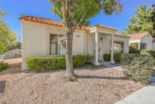 Photo #1: 2348027 Listing