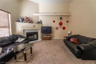 Photo #5: 2348055 Listing 