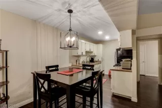 Photo #6: 2348057 Listing