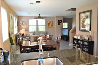 Photo #6: 2348062 Listing