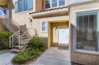 Photo #2: 2348087 Listing