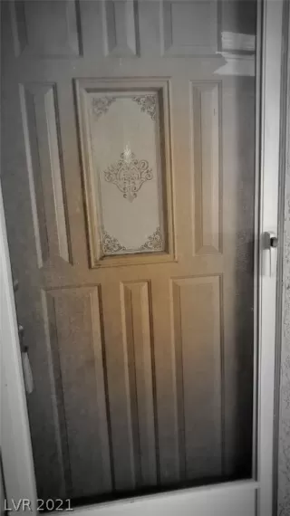 Photo #1: 2348098 Listing