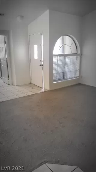 Photo #2: 2348098 Listing