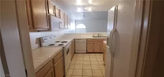 Photo #3: 2348098 Listing