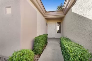 Photo #3: 2348109 Listing