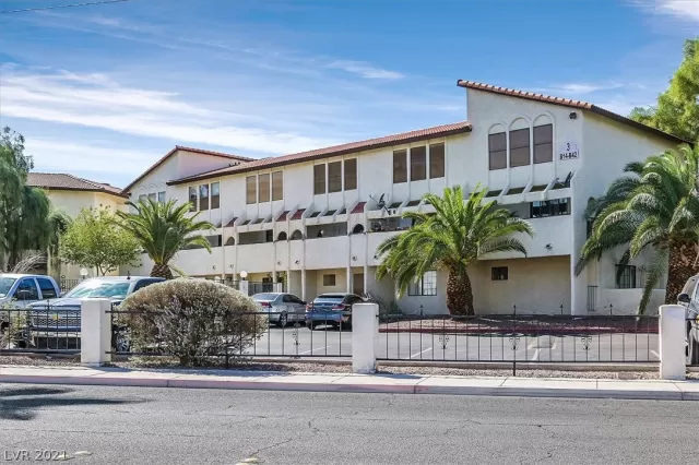 MLS: 2348132 Condo For Sale