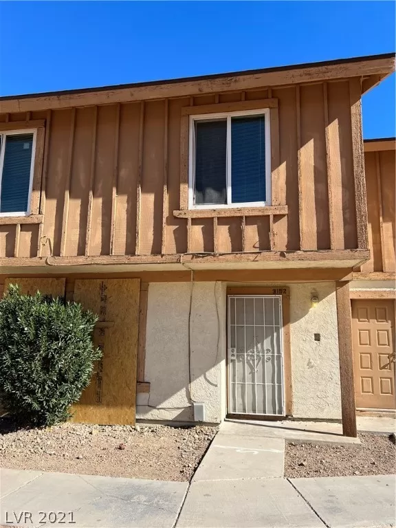 MLS: 2348141 Condo For Sale