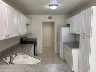 Photo #1: 2348145 Listing