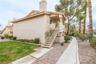 Photo #1: 2348158 Listing