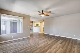 Photo #4: 2348184 Listing 