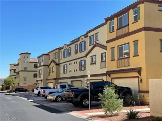 Photo #3: 2348186 Listing 