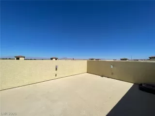 Photo #4: 2348186 Listing 