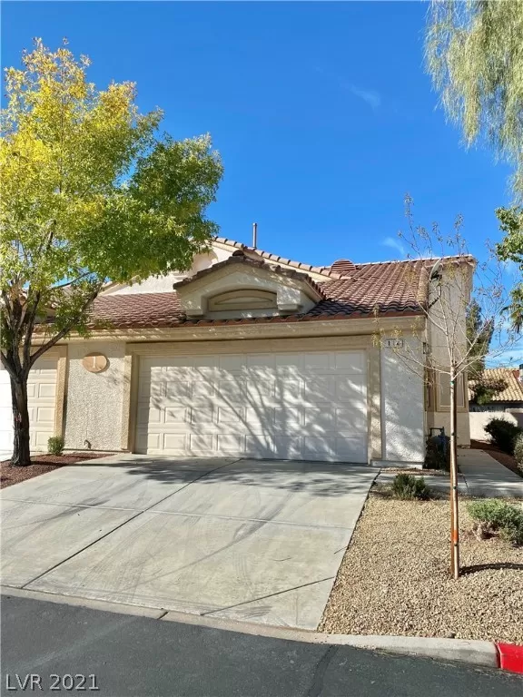 MLS: 2348196 Condo For Sale