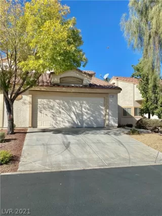 Photo #1: 2348196 Listing 