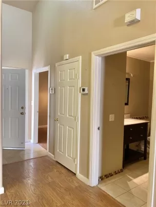 Photo #3: 2348196 Listing 