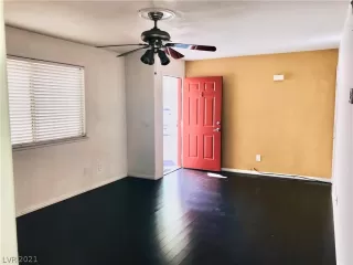 Photo #3: 2348205 Listing 