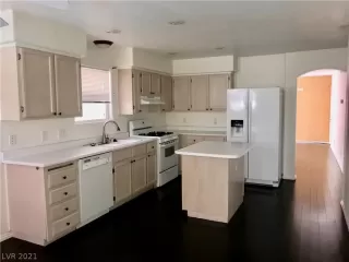 Photo #4: 2348205 Listing 