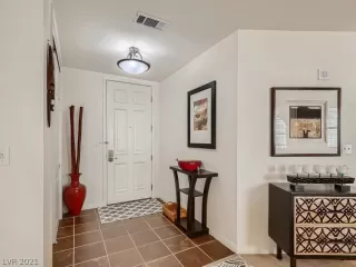 Photo #2: 2348214 Listing 