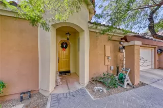 Photo #2: 2348233 Listing 