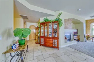 Photo #3: 2348233 Listing 