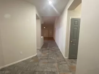 Photo #1: 2348247 Listing 