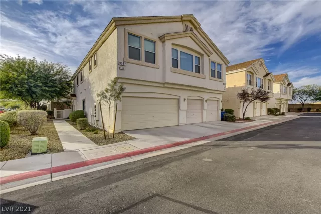 MLS: 2348252 Condo For Sale