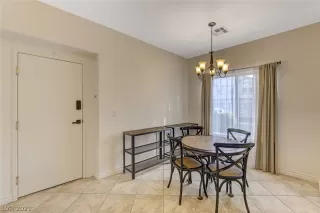 Photo #6: 2348252 Listing