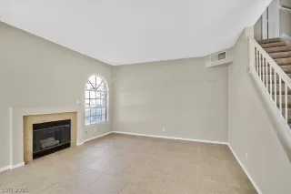 Photo #3: 2348286 Listing 