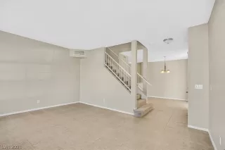 Photo #4: 2348286 Listing 