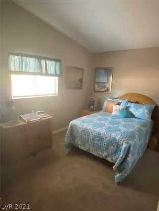 Photo #6: 2348290 Listing