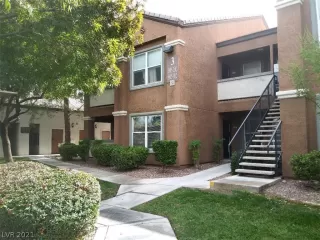 Photo #2: 2348297 Listing