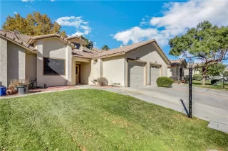 Photo #6: 2348319 Listing 