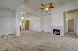 Photo #2: 2348339 Listing 