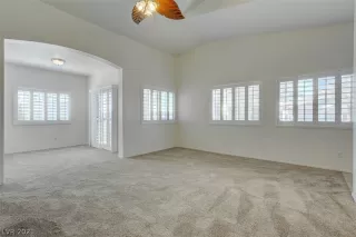 Photo #4: 2348339 Listing 