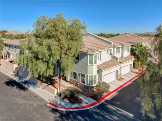 Photo #1: 2348356 Listing