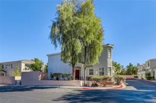 Photo #2: 2348356 Listing