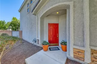 Photo #4: 2348356 Listing