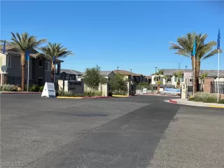 Photo #2: 2348372 Listing 