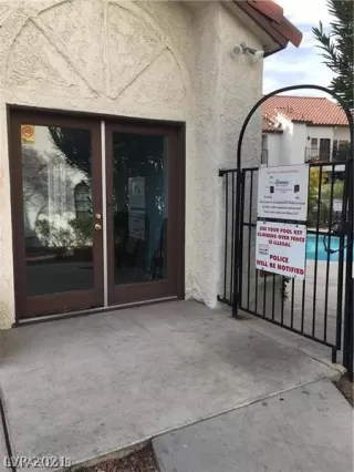 Photo #3: 2348376 Listing 