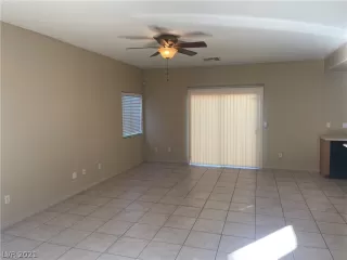 Photo #1: 2348391 Listing 